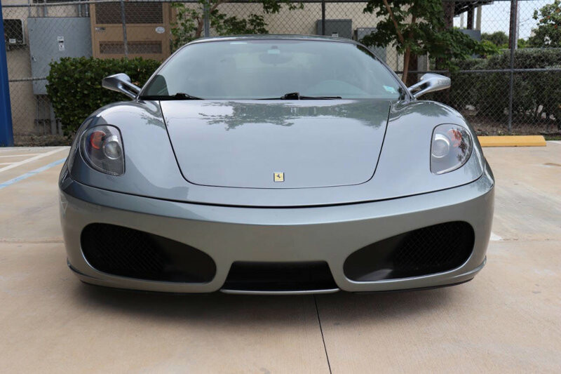 2005 Ferrari 430 Scuderia image front.jpg