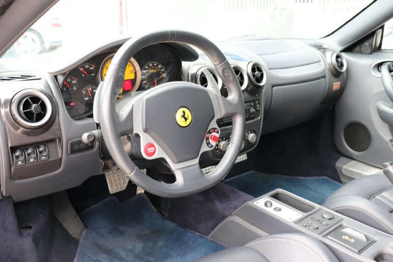 2005 Ferrari 430 Scuderia image steering.jpg